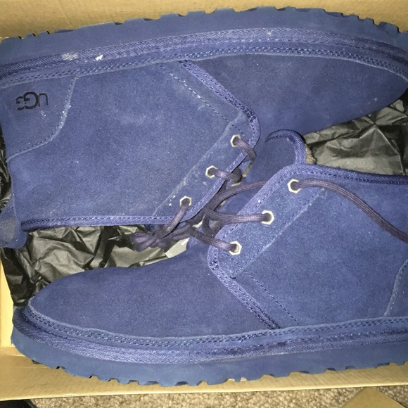 navy blue men uggs